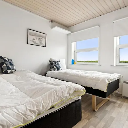 Janin Holiday home Hojer